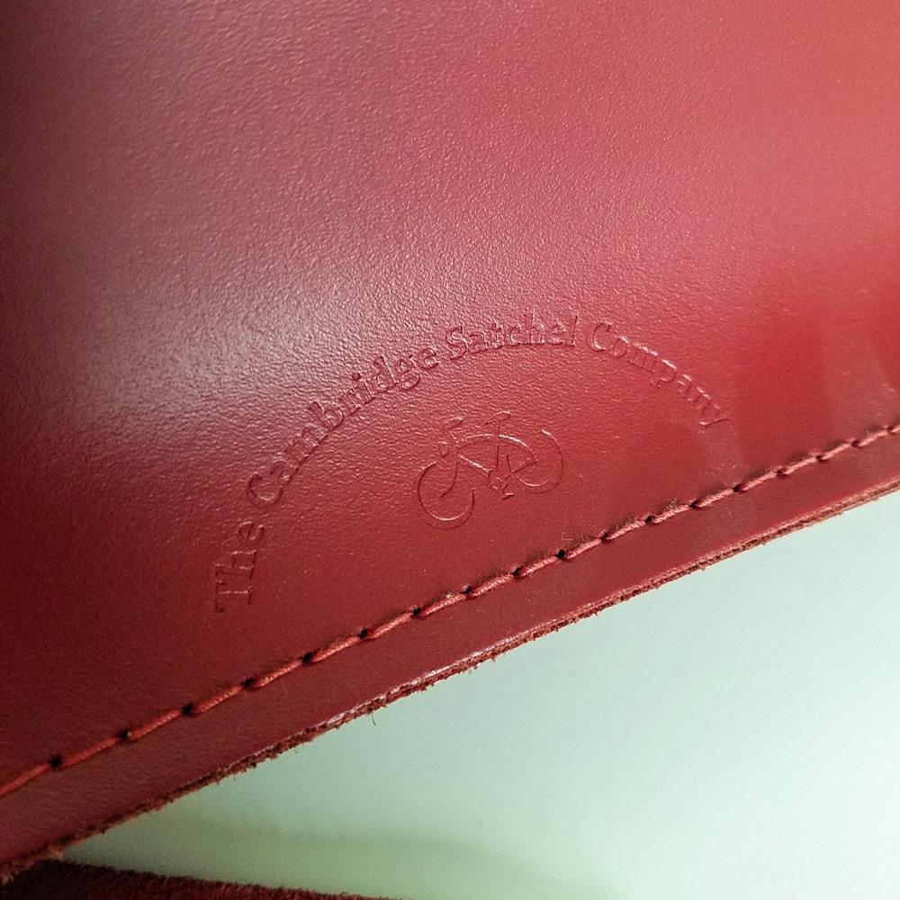 15 inch Classic Satchel in Leather - Oxblood - Picture 4 of 8
